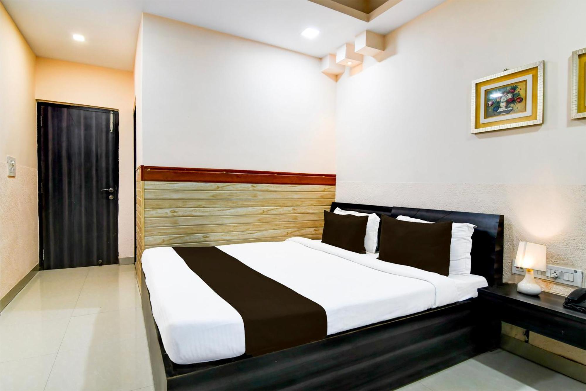 Super Collection O Behala Hotell Bhasa Exteriör bild