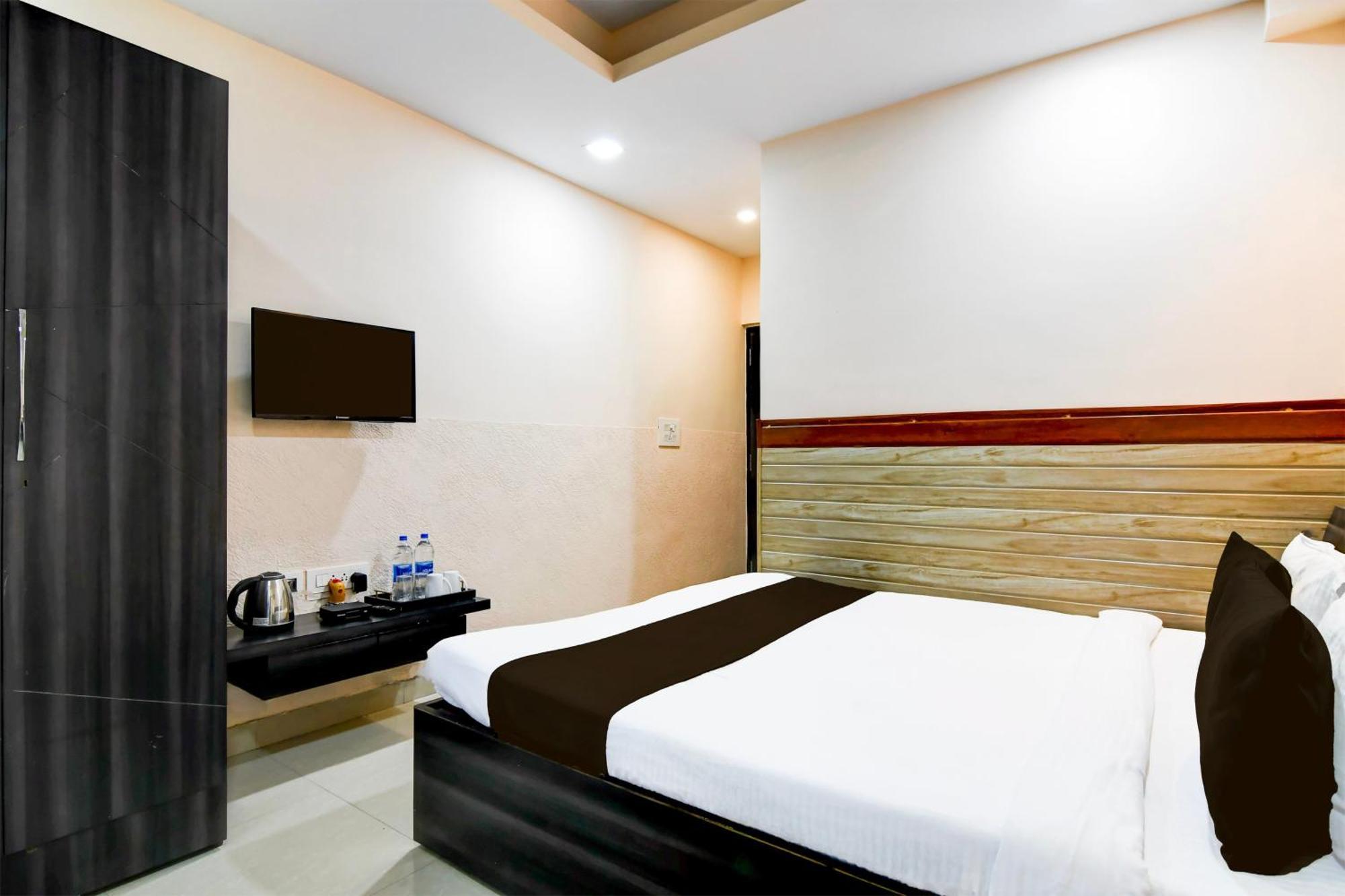 Super Collection O Behala Hotell Bhasa Exteriör bild